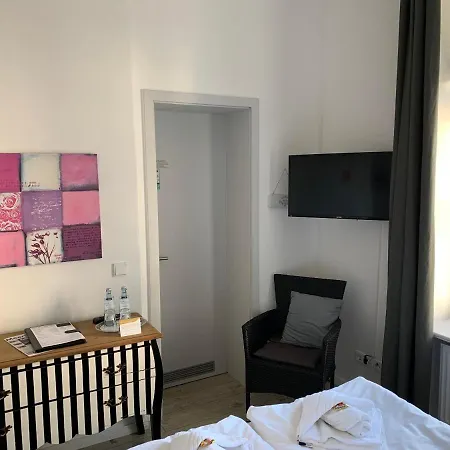 Hotel Am Schlosspark Superior - Adults Only Putbus