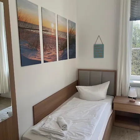 Отель Am Schlosspark Superior (adults Only)
