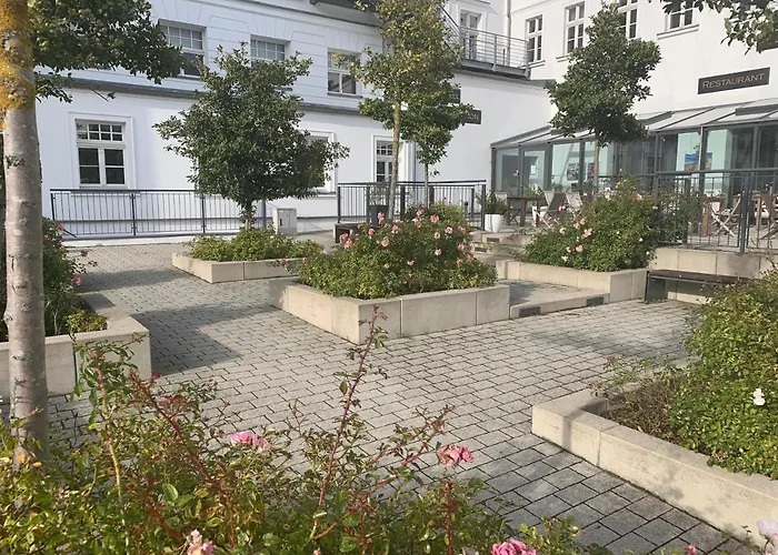 Hotel Am Schlosspark Superior (adults Only) Putbus